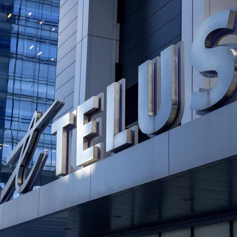 Telus tells Ontario call centre workers to relocate or risk losing their job